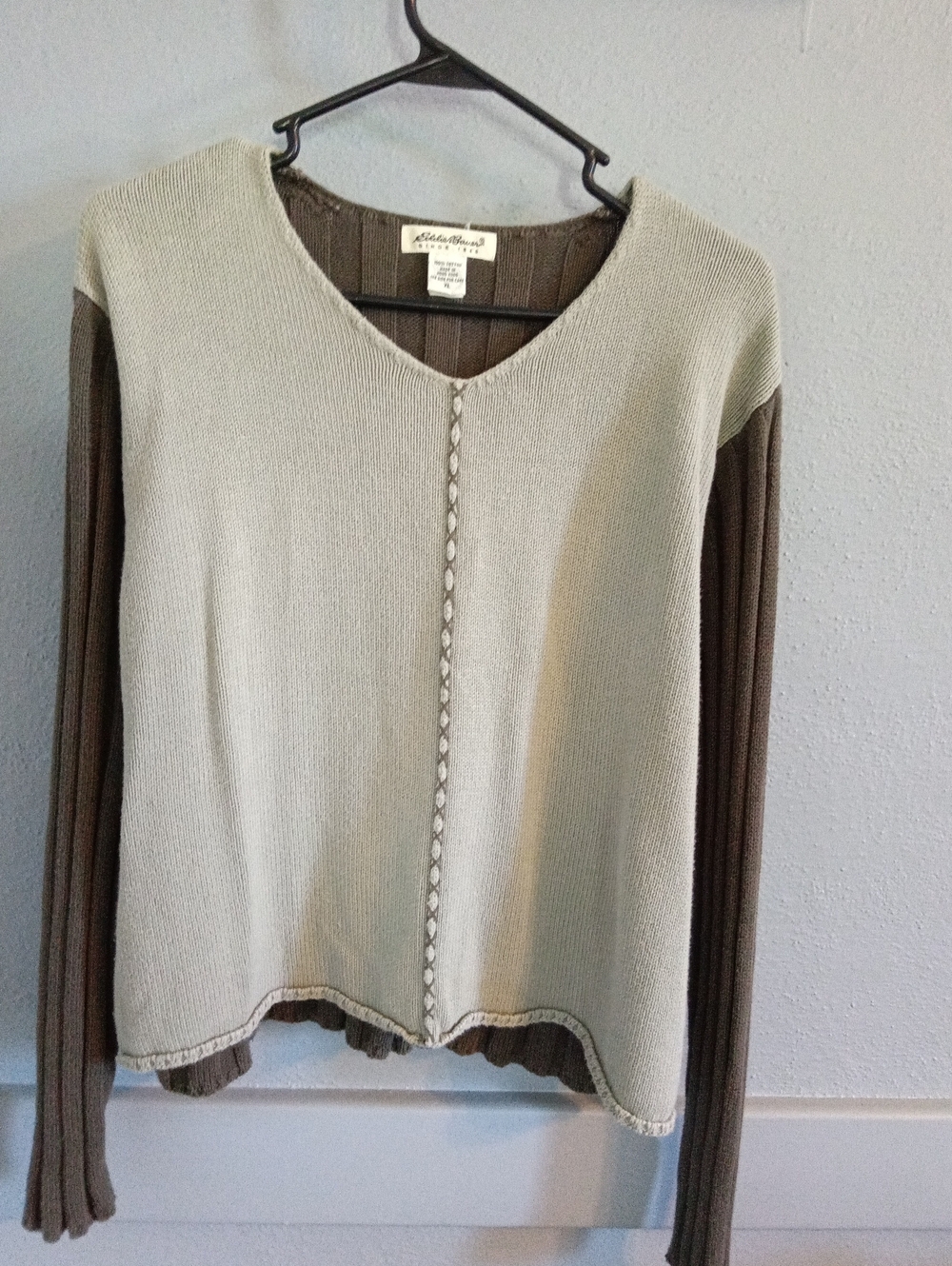 Eddie Bauer Cream Front with Brown Ribbed Sleeves V-Neck Sweater